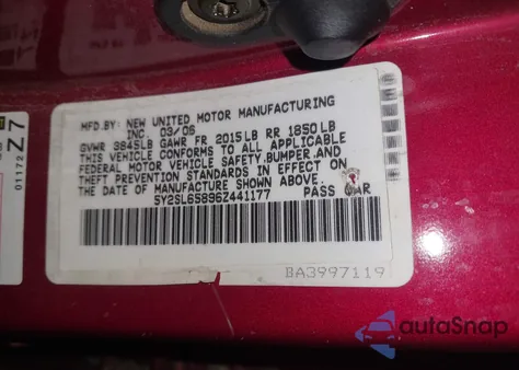 2006 Pontiac Vibe from USA, damaged, VIN 5Y2SL65896Z441177